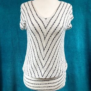 Classy Knit top by Knox Rose Black and White